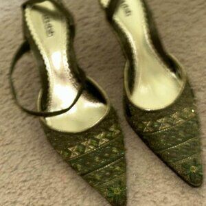 Ankle Strap stiletto bejeweled pointed toe heel 9.5